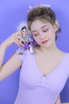 美女视频哔哩哔哩